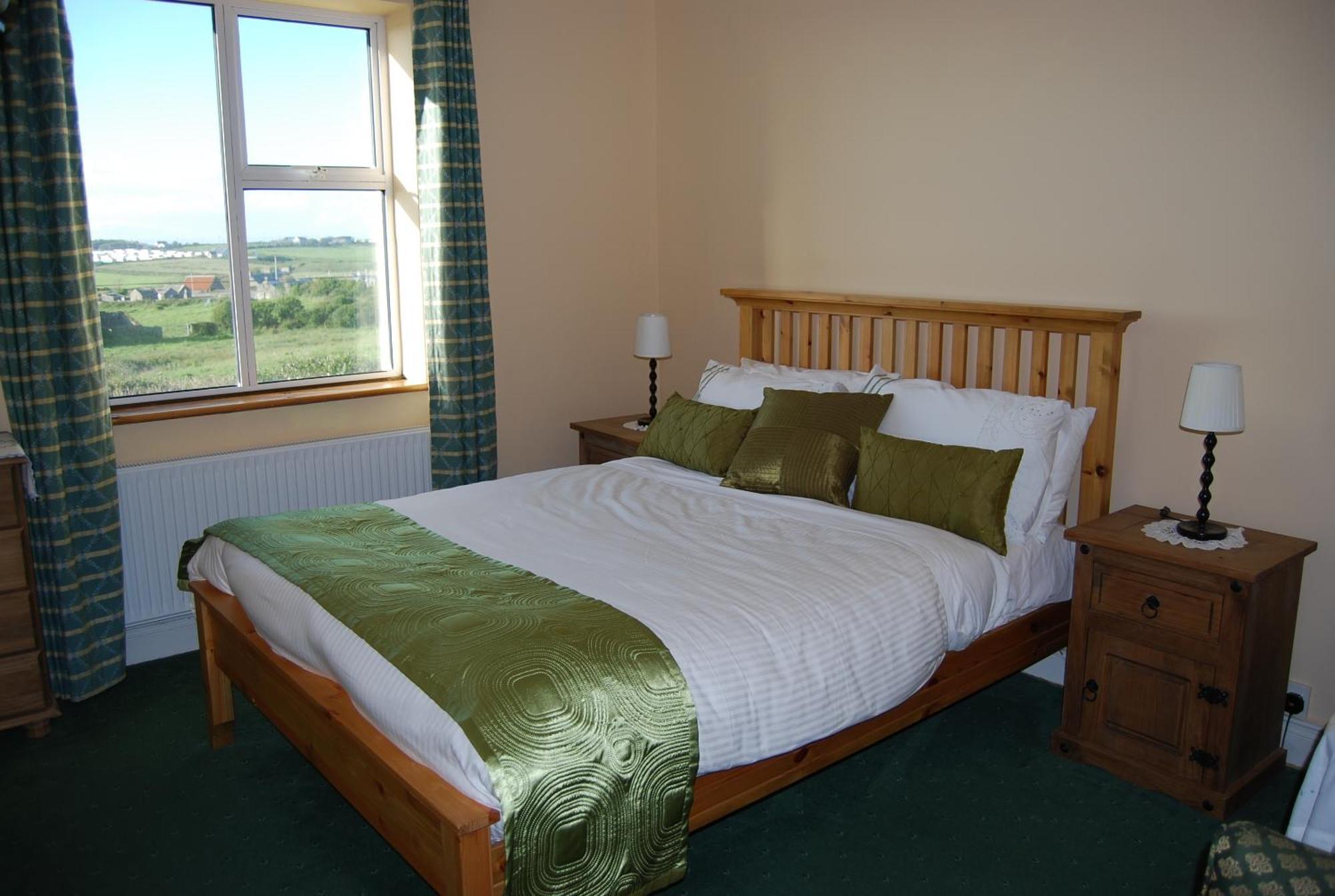 Clonmore Lodge B&B Quilty Zewnętrze zdjęcie